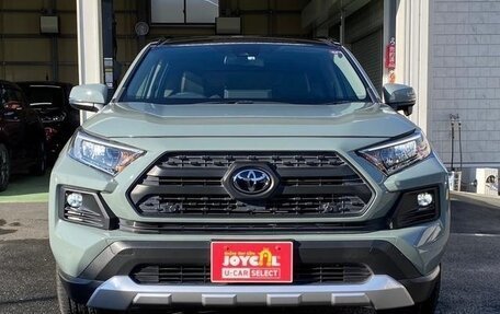 Toyota RAV4, 2021 год, 2 510 000 рублей, 2 фотография