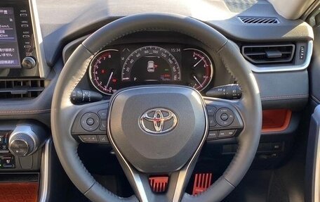 Toyota RAV4, 2021 год, 2 510 000 рублей, 19 фотография