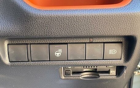 Toyota RAV4, 2021 год, 2 510 000 рублей, 32 фотография