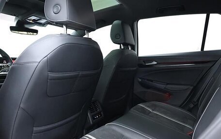 Volkswagen Golf VIII, 2022 год, 1 850 070 рублей, 9 фотография