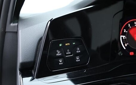 Volkswagen Golf VIII, 2022 год, 1 850 070 рублей, 15 фотография