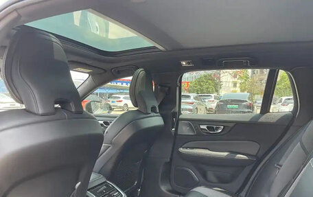 Volvo V60 II, 2022 год, 3 100 002 рублей, 19 фотография