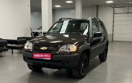 Chevrolet Niva I рестайлинг, 2016 год, 980 000 рублей, 1 фотография
