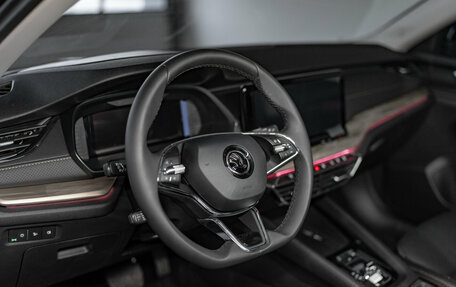 Skoda Octavia IV, 2024 год, 17 фотография
