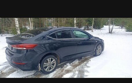 Hyundai Elantra VI рестайлинг, 2016 год, 1 100 000 рублей, 2 фотография