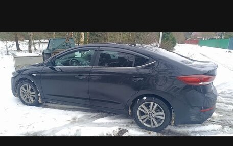 Hyundai Elantra VI рестайлинг, 2016 год, 1 100 000 рублей, 5 фотография
