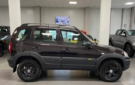 Chevrolet Niva I рестайлинг, 2016 год, 980 000 рублей, 6 фотография