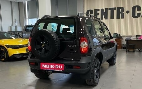 Chevrolet Niva I рестайлинг, 2016 год, 980 000 рублей, 5 фотография