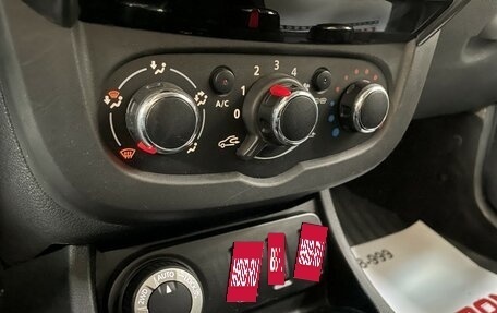 Renault Duster I рестайлинг, 2017 год, 997 000 рублей, 22 фотография