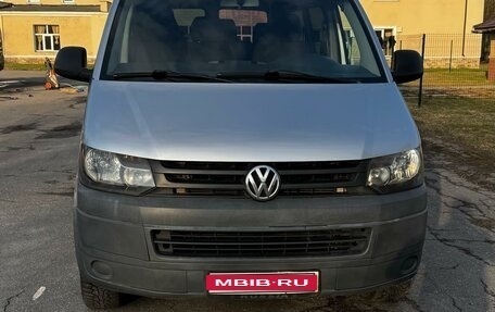 Volkswagen Transporter T5 рестайлинг, 2010 год, 1 400 000 рублей, 1 фотография