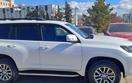 Toyota Land Cruiser Prado 150 рестайлинг 2, 2020 год, 6 800 000 рублей, 3 фотография