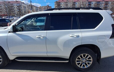 Toyota Land Cruiser Prado 150 рестайлинг 2, 2020 год, 6 800 000 рублей, 6 фотография