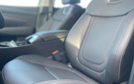 Hyundai Tucson, 2024 год, 4 240 000 рублей, 8 фотография