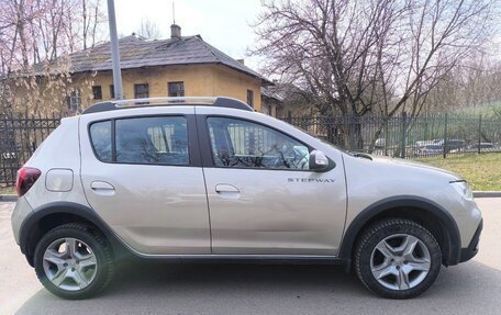 Renault Sandero II рестайлинг, 2021 год, 1 550 000 рублей, 3 фотография