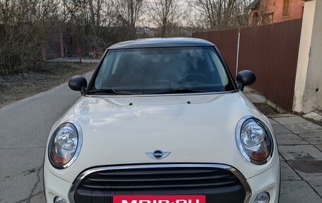 MINI Hatch, 2017 год, 1 500 000 рублей, 2 фотография