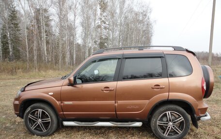 Chevrolet Niva I рестайлинг, 2017 год, 1 100 000 рублей, 2 фотография