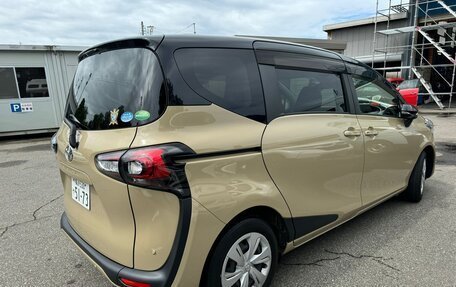 Toyota Sienta II, 2019 год, 1 950 000 рублей, 4 фотография
