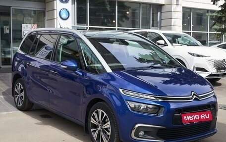 Citroen C4 Picasso II рестайлинг, 2017 год, 1 900 000 рублей, 1 фотография