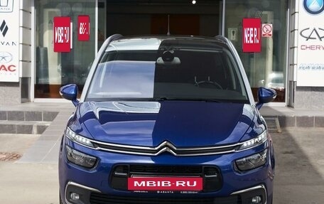 Citroen C4 Picasso II рестайлинг, 2017 год, 1 900 000 рублей, 2 фотография