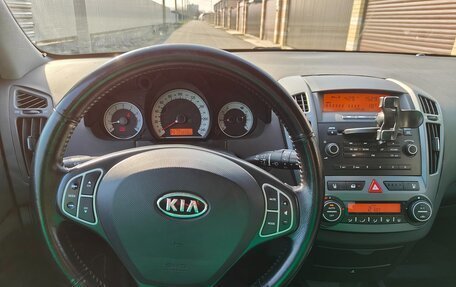 KIA cee'd I рестайлинг, 2008 год, 920 000 рублей, 15 фотография