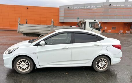 Hyundai Solaris II рестайлинг, 2012 год, 650 000 рублей, 2 фотография