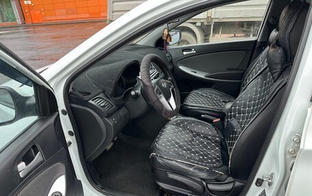 Hyundai Solaris II рестайлинг, 2012 год, 650 000 рублей, 13 фотография