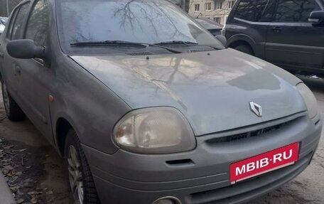 Renault Clio III, 2001 год, 200 000 рублей, 3 фотография