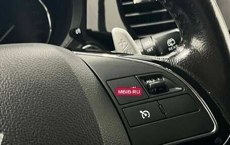 Mitsubishi Outlander III рестайлинг 3, 2016 год, 1 949 900 рублей, 19 фотография