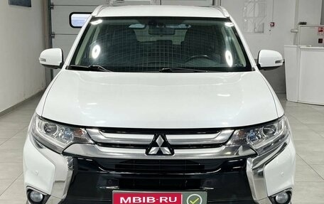 Mitsubishi Outlander III рестайлинг 3, 2016 год, 1 949 900 рублей, 2 фотография