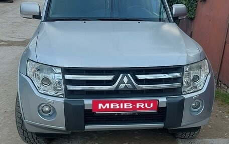Mitsubishi Pajero IV, 2007 год, 1 599 000 рублей, 2 фотография