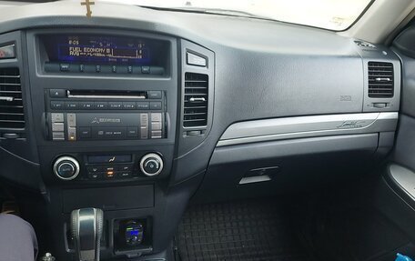 Mitsubishi Pajero IV, 2007 год, 1 599 000 рублей, 5 фотография