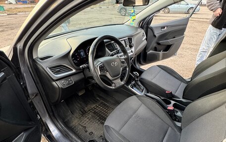 Hyundai Solaris II рестайлинг, 2018 год, 1 370 000 рублей, 10 фотография