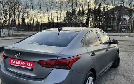 Hyundai Solaris II рестайлинг, 2018 год, 1 370 000 рублей, 7 фотография