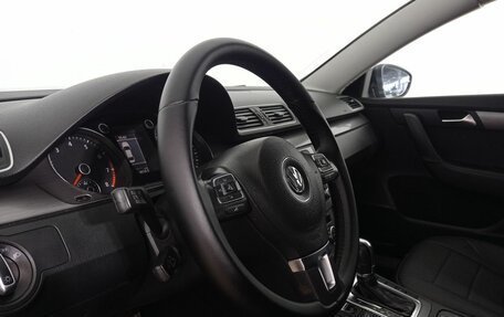 Volkswagen Passat B7, 2012 год, 890 000 рублей, 13 фотография
