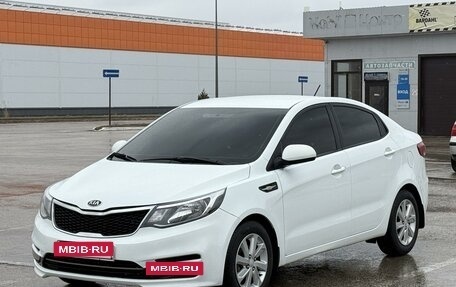 KIA Rio III рестайлинг, 2015 год, 950 000 рублей, 3 фотография