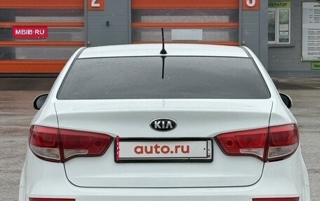KIA Rio III рестайлинг, 2015 год, 950 000 рублей, 6 фотография