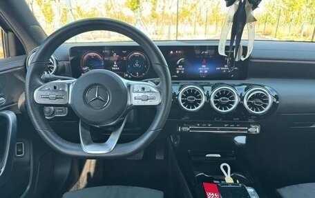 Mercedes-Benz A-Класс, 2021 год, 1 920 000 рублей, 10 фотография