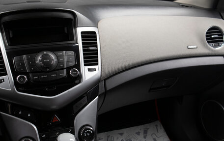 Chevrolet Cruze II, 2011 год, 919 000 рублей, 11 фотография