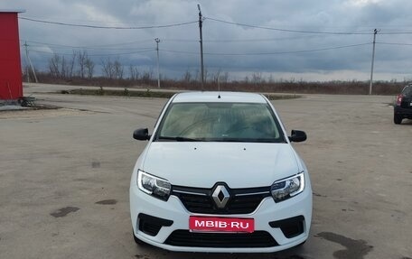 Renault Logan II, 2017 год, 680 000 рублей, 5 фотография