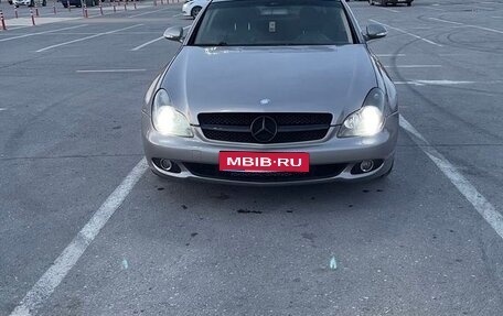 Mercedes-Benz CLS, 2004 год, 1 100 000 рублей, 1 фотография