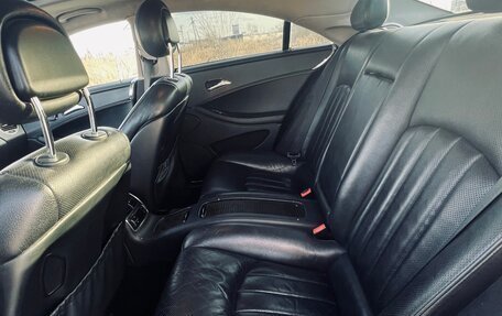 Mercedes-Benz CLS, 2004 год, 1 100 000 рублей, 17 фотография