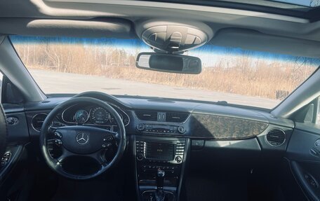 Mercedes-Benz CLS, 2004 год, 1 100 000 рублей, 20 фотография
