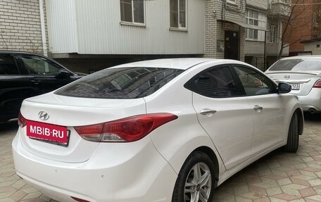 Hyundai Avante, 2012 год, 960 000 рублей, 2 фотография