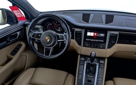 Porsche Macan I рестайлинг, 2016 год, 3 490 000 рублей, 29 фотография