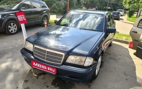 Mercedes-Benz C-Класс, 1998 год, 400 000 рублей, 2 фотография