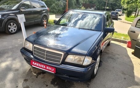 Mercedes-Benz C-Класс, 1998 год, 400 000 рублей, 24 фотография
