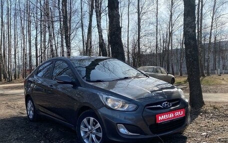 Hyundai Solaris II рестайлинг, 2012 год, 1 080 000 рублей, 1 фотография