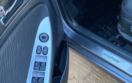 Hyundai Solaris II рестайлинг, 2012 год, 1 080 000 рублей, 12 фотография