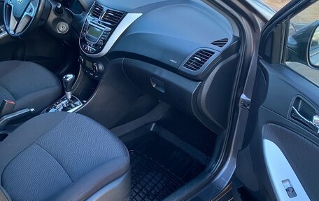 Hyundai Solaris II рестайлинг, 2012 год, 1 080 000 рублей, 14 фотография