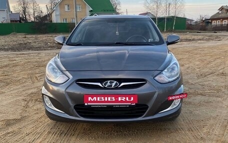Hyundai Solaris II рестайлинг, 2012 год, 1 080 000 рублей, 4 фотография
